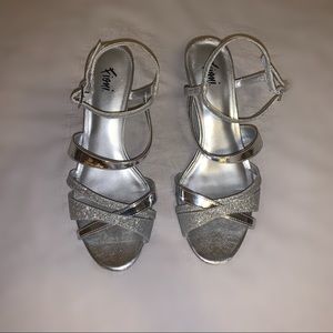 Sparkly Silver Dress Heels Homecoming or Formal